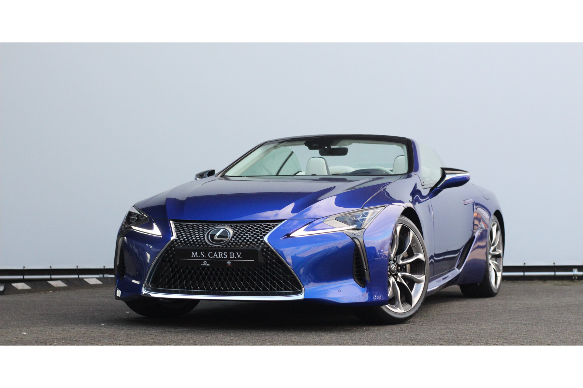 Lexus LC LC500 Convertible Regatta Edition I Structual Blue I Limited I 1/100 27791046-1.jpg |