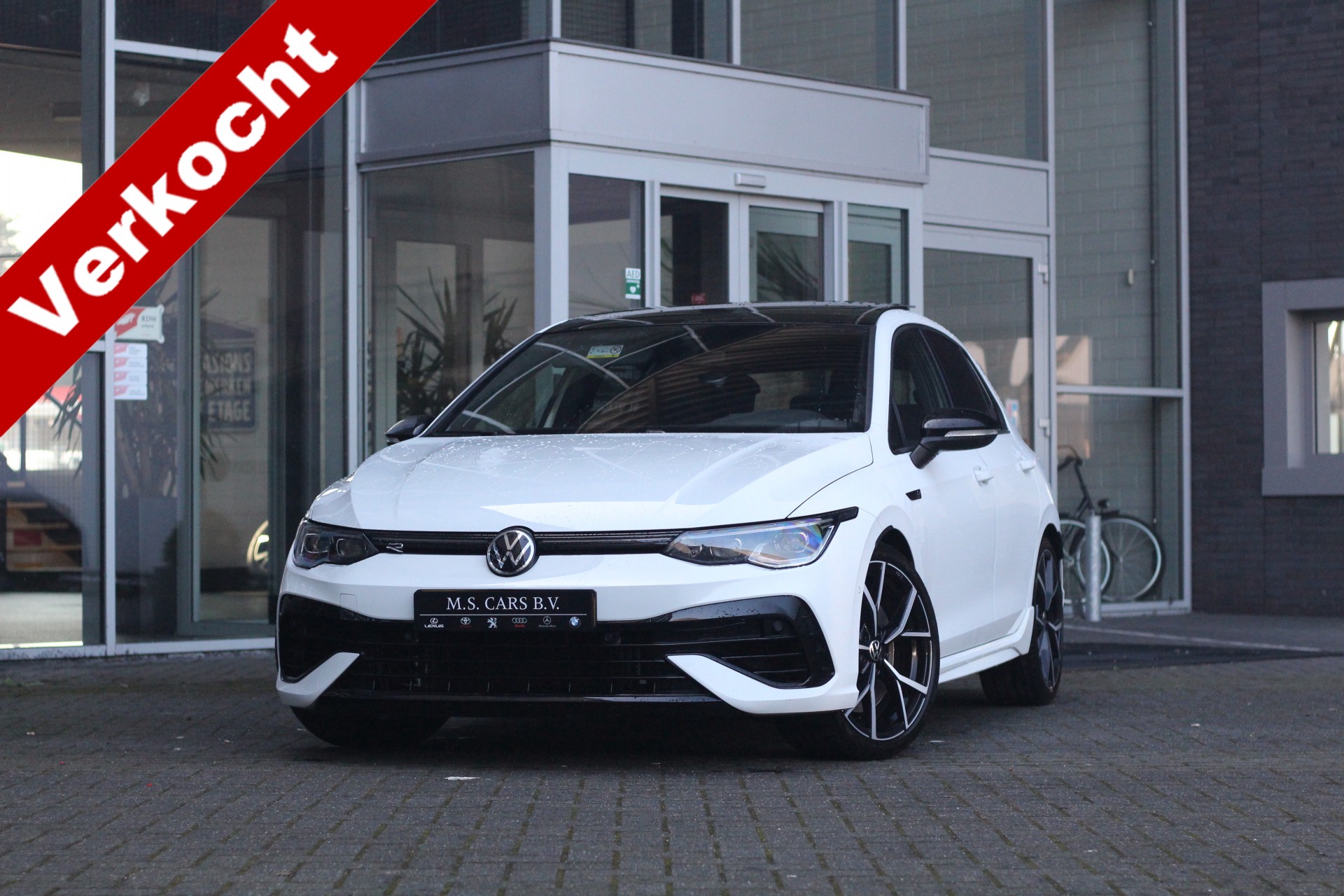 Volkswagen Golf 2.0 TSI R 4-MOTION Harman/Kardon, Panoramadak 28678865-0.jpg | M.S. Cars B.V.