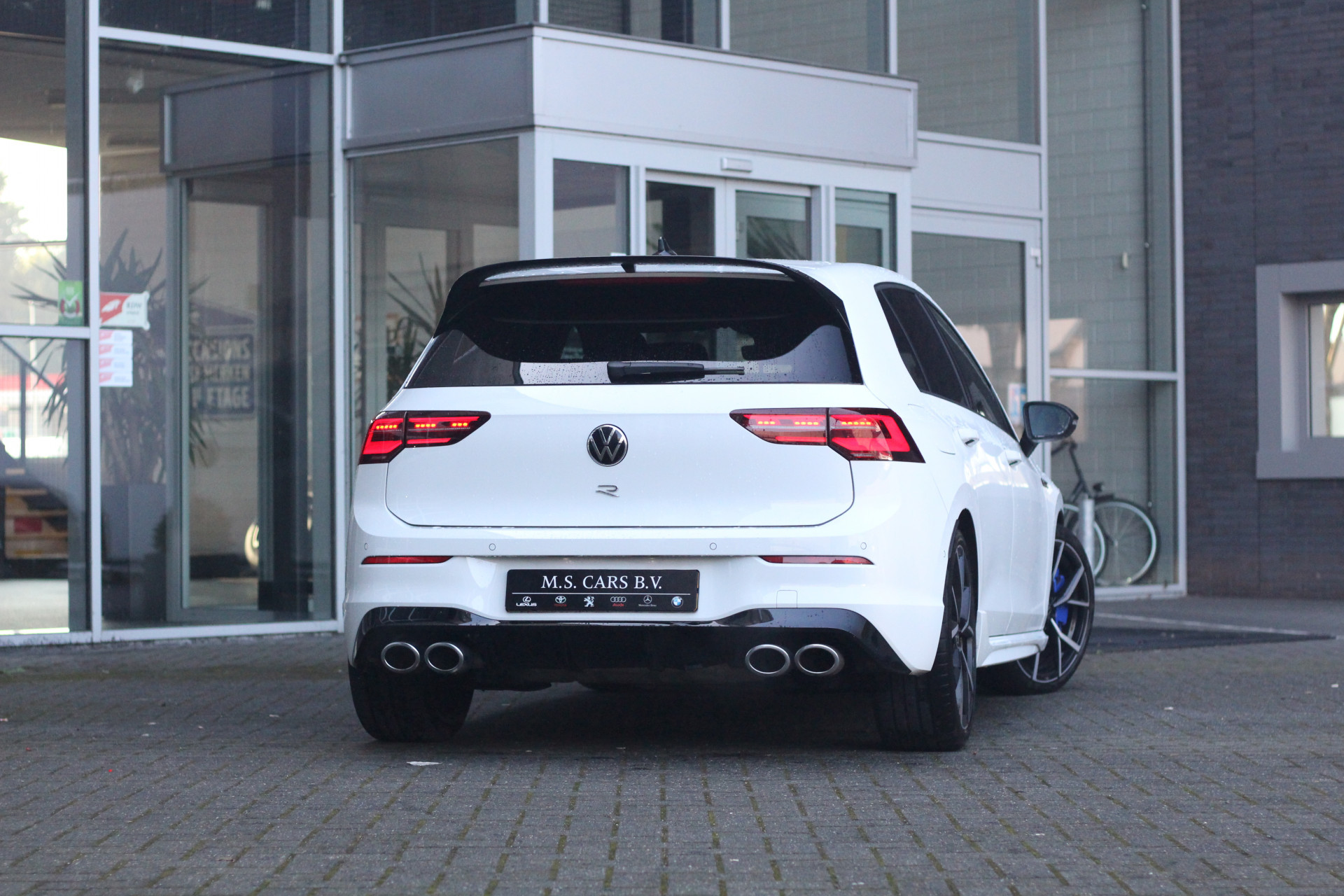 Volkswagen Golf 2.0 TSI R 4-MOTION Harman/Kardon, Panoramadak 28678865-1.jpg | M.S. Cars B.V.