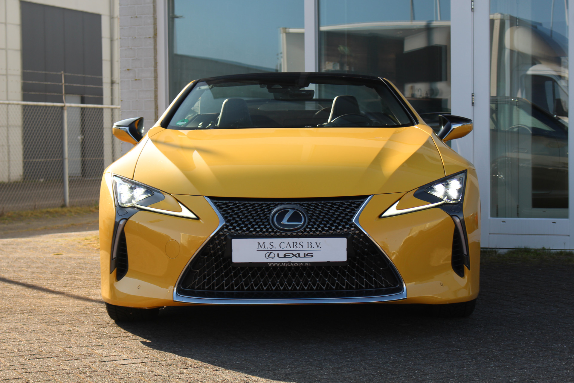 Lexus LC Cabrio Touring Pack I NL I V8 5.0 I Mark Lev. I Performance I Applecarplay 34047745-2.jpg | 