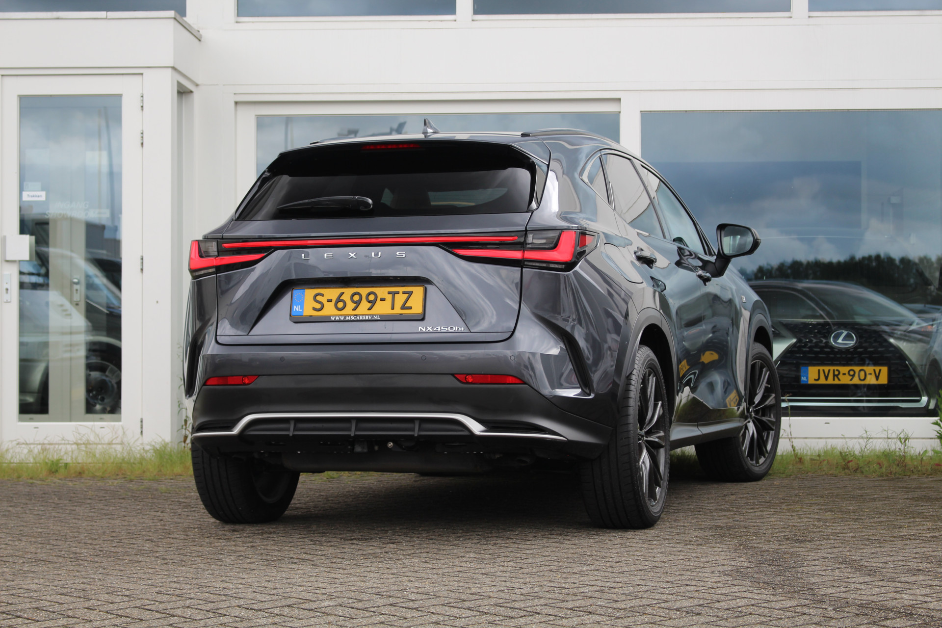 Lexus NX 450h+ AWD F-SPORT I NL-auto! Open dak I Trekhaak I BTW auto I Uniek! 54286704-1.jpg |