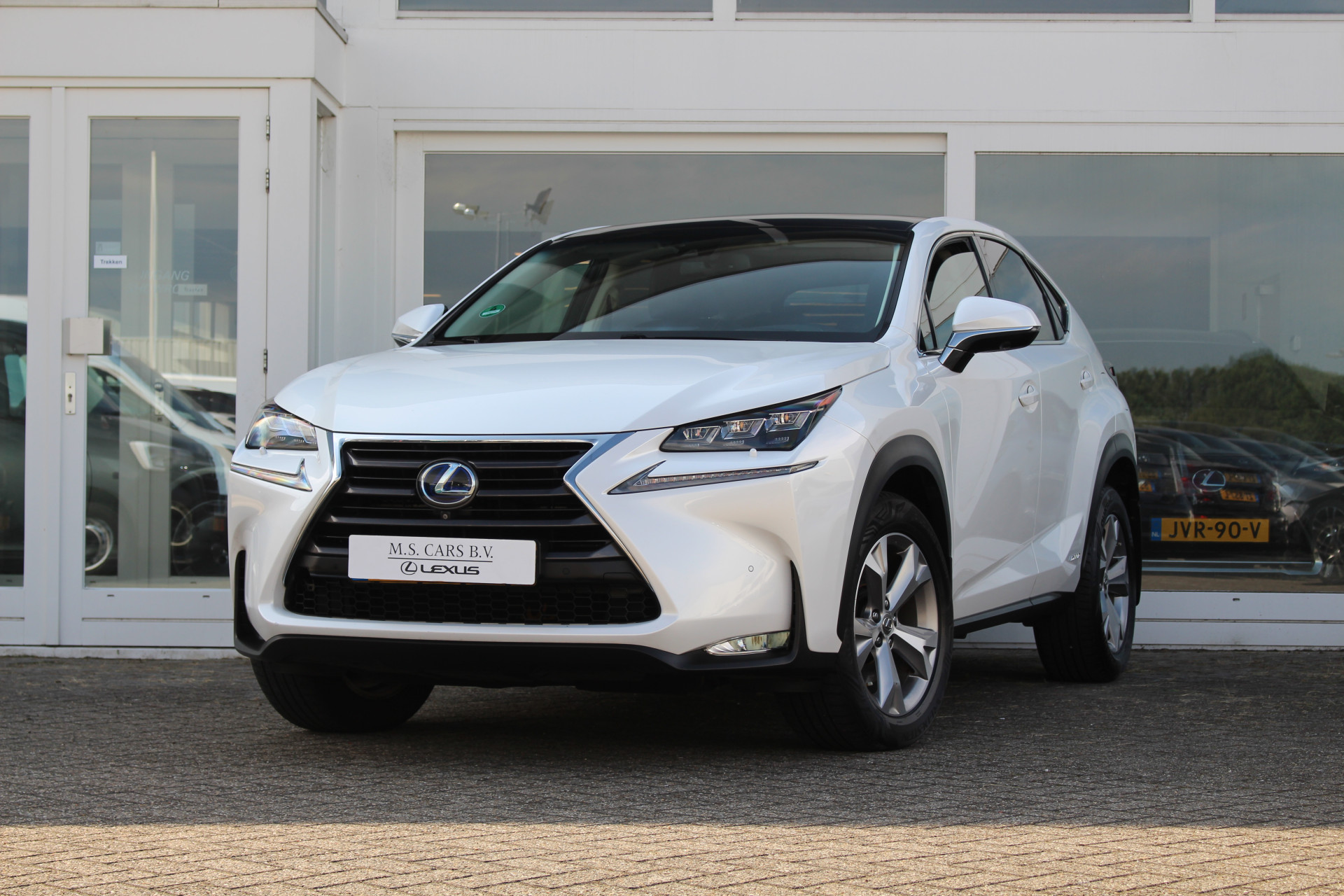 Lexus NX 300h AWD Hybride President Line I Parelwit I Pano I Mark Lev. 56246358-0.jpg | M.S. Cars B.V.