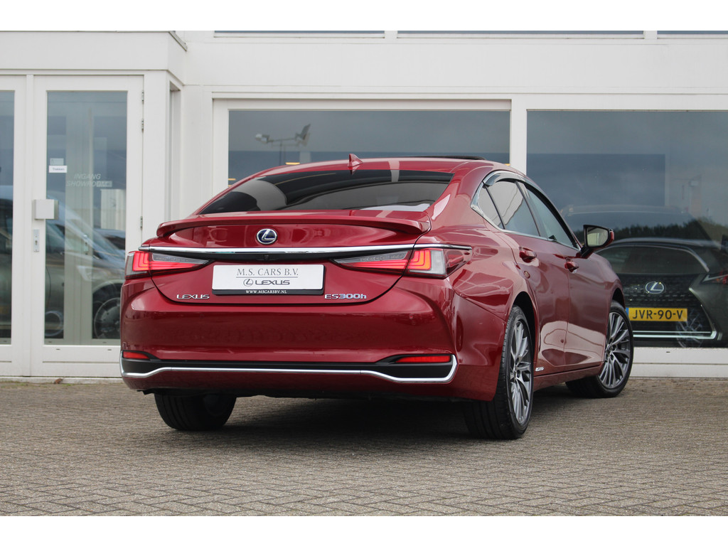 Lexus ES 300h Hybrid Luxury Line I Open dak I 360-camera I Applecarplay/Android auto 56479111-1.jpg | M.S. Cars B.V.