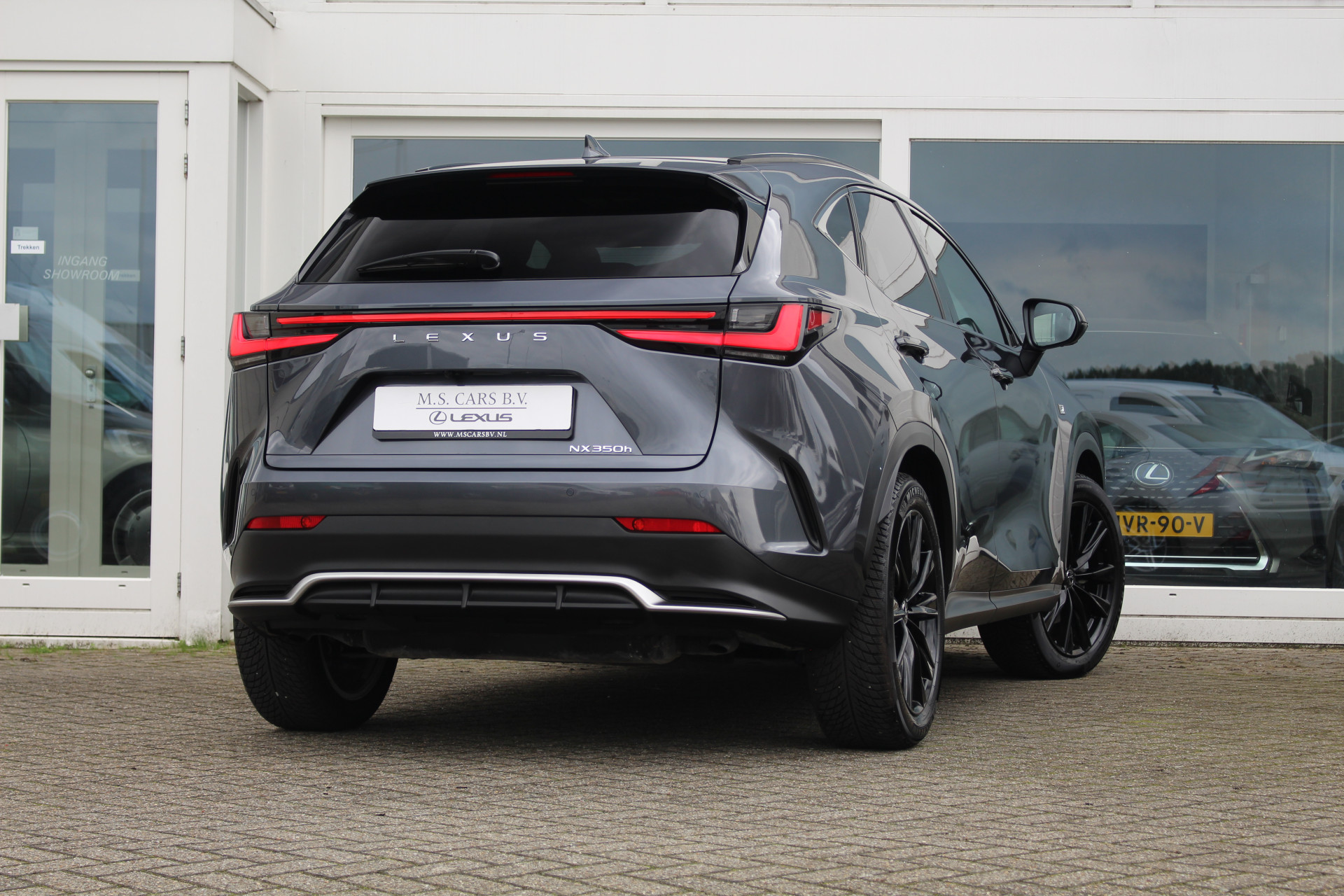 Lexus NX 350h AWD Hybrid F-SPORT I Panodak I Mark Lev. I Garantie I 360-camera 56790228-1.jpg | M.S. Cars B.V.