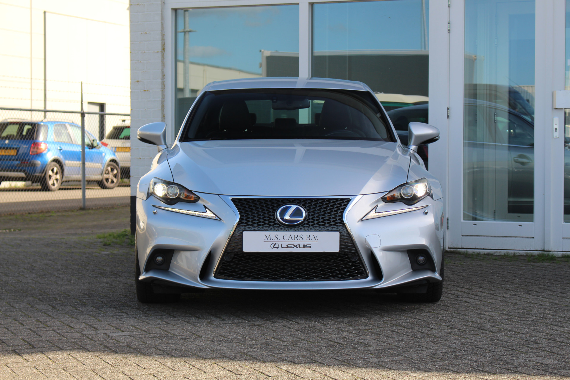 Lexus IS 300h Hybrid F-Sport Line 57494047-2.jpg | M.S. Cars B.V.